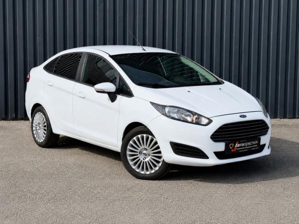 Ford Fiesta Mk6 Рестайлинг с пробегом 2016 года, цена 715 000 рублей, 118996 км, седан, Автокод Объявления