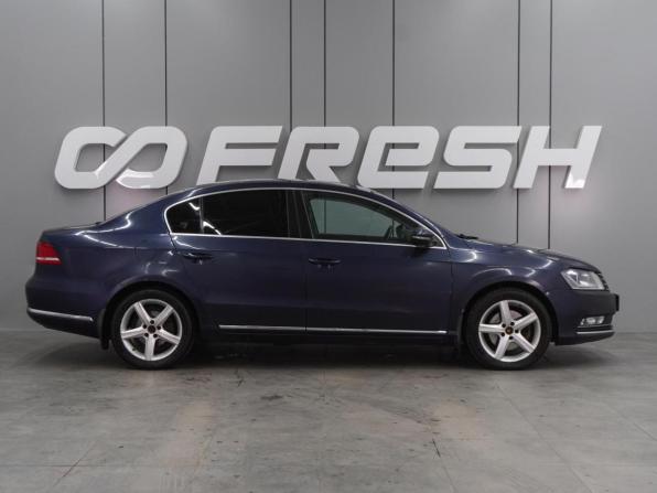 Volkswagen Passat B7 с пробегом 2013 года, цена 1 007 000 рублей, 337415 км, седан, Автокод Объявления