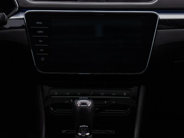 Skoda Superb III Рестайлинг с пробегом 2024 года, цена 3 475 000 рублей, 42968 км, лифтбек, Автокод Объявления