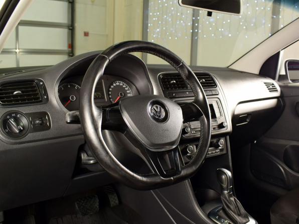 Volkswagen Polo V Рестайлинг с пробегом 2016 года, цена 1 149 995 рублей, 159172 км, седан, Автокод Объявления