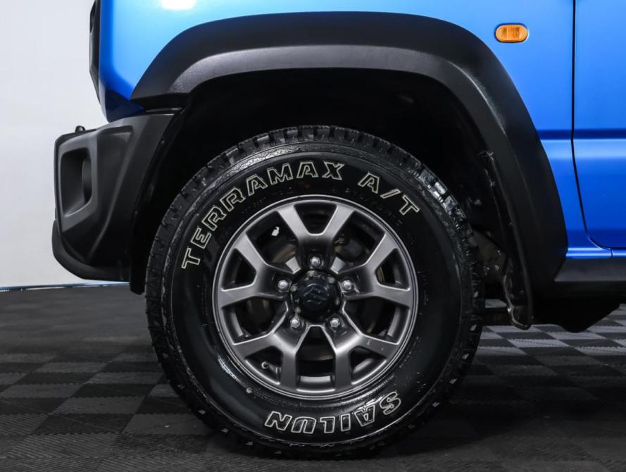 Suzuki Jimny IV Москва  - изображение 23