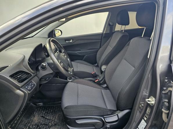 Hyundai Solaris II Рестайлинг с пробегом 2021 года, цена 1 449 000 рублей, 104207 км, седан, Автокод Объявления