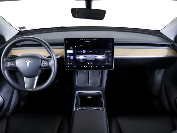 Tesla Model Y I с пробегом 2021 года, цена 4 133 098 рублей, 28138 км, внедорожник, Автокод Объявления