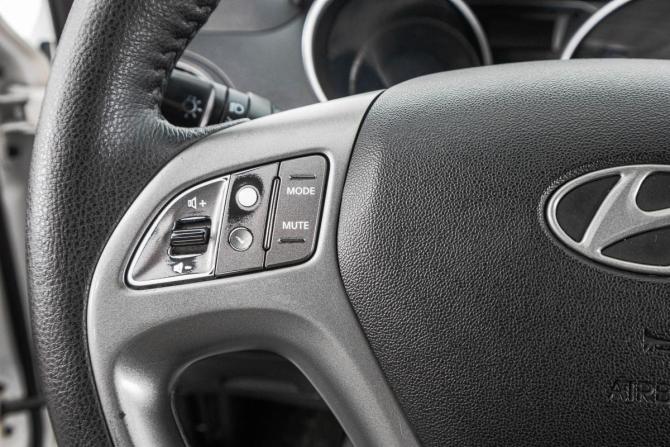 Hyundai ix35 I Рестайлинг с пробегом 2015 года, цена 1 599 000 рублей, 168000 км, внедорожник, Автокод Объявления
