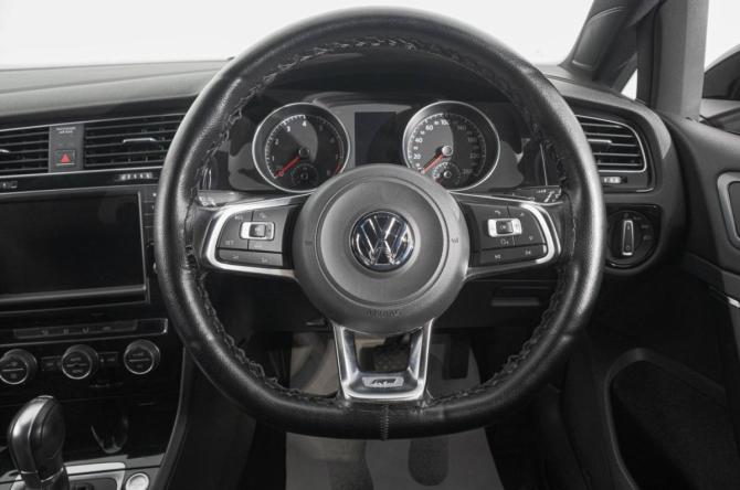 Volkswagen Golf VII с пробегом 2014 года, цена 1 299 000 рублей, 112000 км, универсал, Автокод Объявления