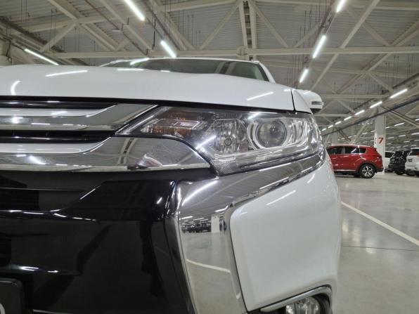 Mitsubishi Outlander III Рестайлинг 3 с пробегом 2018 года, цена 2 320 000 рублей, 86500 км, внедорожник, Автокод Объявления
