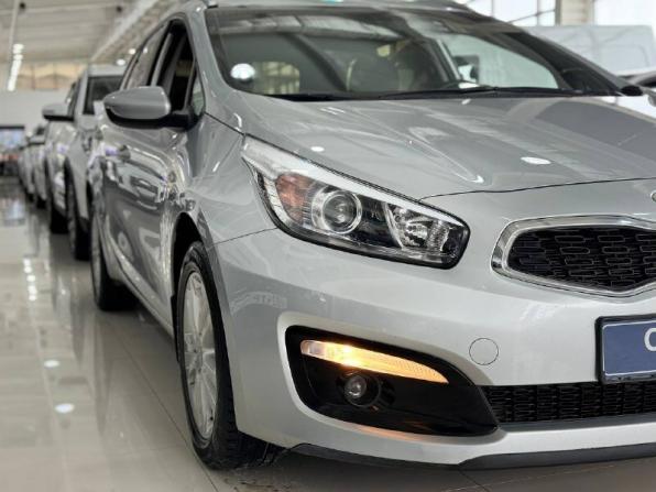 Kia Ceed II Рестайлинг с пробегом 2018 года, цена 1 400 000 рублей, 101068 км, универсал, Автокод Объявления