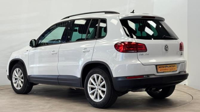 Volkswagen Tiguan I Рестайлинг с пробегом 2016 года, цена 1 540 000 рублей, 107248 км, внедорожник, Автокод Объявления