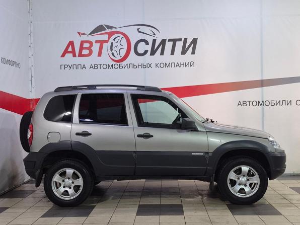 Chevrolet Niva I Рестайлинг с пробегом 2017 года, цена 699 000 рублей, 147000 км, внедорожник, Автокод Объявления