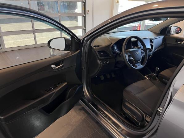 Hyundai Solaris II Рестайлинг с пробегом 2021 года, цена 1 629 000 рублей, 91795 км, седан, Автокод Объявления