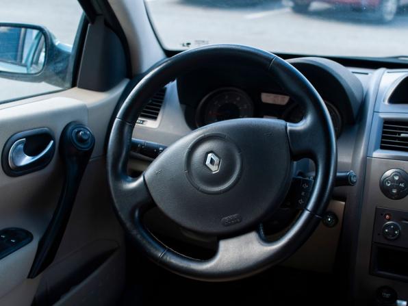 Renault Megane II с пробегом 2006 года, цена 350 000 рублей, 247407 км, седан, Автокод Объявления