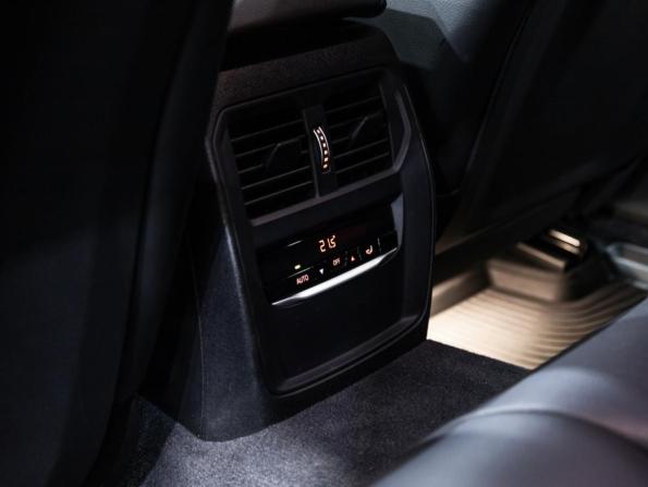 BMW 3 серии VII (G2x) с пробегом 2019 года, цена 3 449 700 рублей, 91147 км, седан, Автокод Объявления