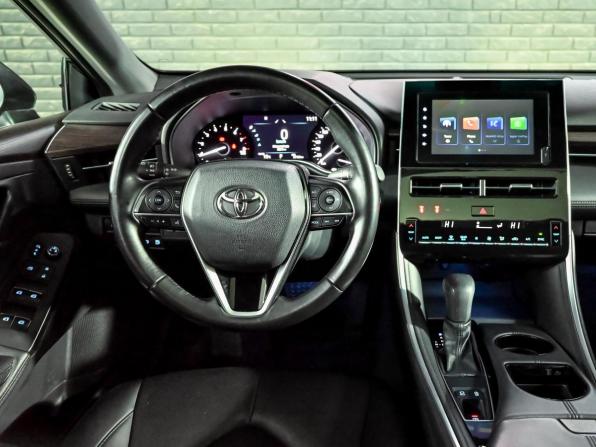 Toyota Avalon V с пробегом 2022 года, цена 3 120 000 рублей, 77124 км, седан, Автокод Объявления
