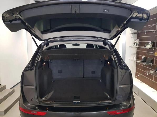 Audi Q5 I (8R) с пробегом 2010 года, цена 949 000 рублей, 240209 км, внедорожник, Автокод Объявления