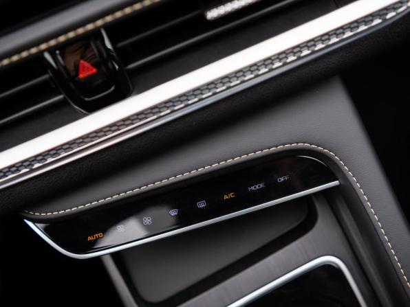 FAW Bestune B70 I Рестайлинг с пробегом 2024 года, цена 2 599 000 рублей, 48 км, лифтбек, Автокод Объявления