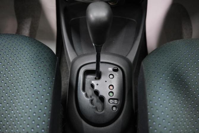Toyota Vitz II (XP90) с пробегом 2007 года, цена 599 000 рублей, 142000 км, хэтчбек, Автокод Объявления
