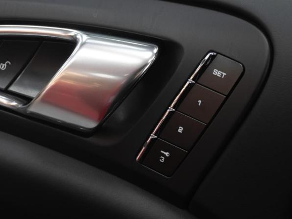 Porsche Cayenne II (958) с пробегом 2013 года, цена 4 119 000 рублей, 183144 км, внедорожник, Автокод Объявления