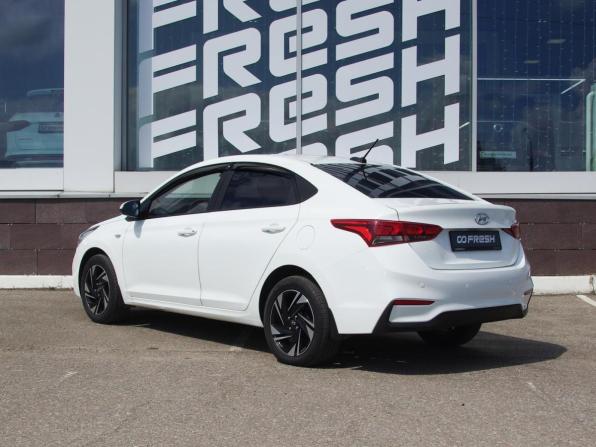 Hyundai Solaris II с пробегом 2017 года, цена 1 289 000 рублей, 116371 км, седан, Автокод Объявления