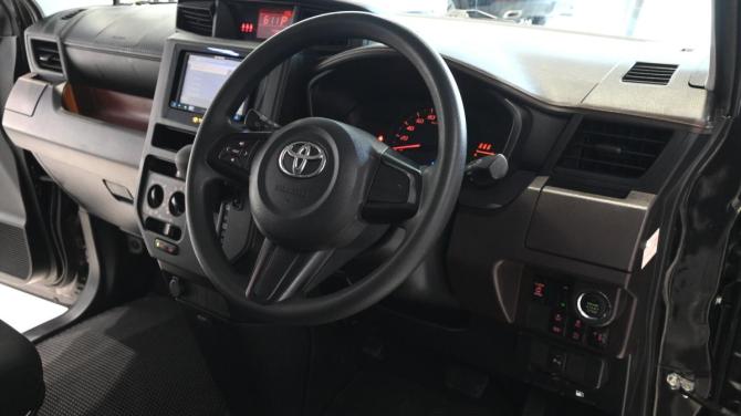 Toyota Tank I с пробегом 2018 года, цена 920 000 рублей, 147265 км, минивэн, Автокод Объявления