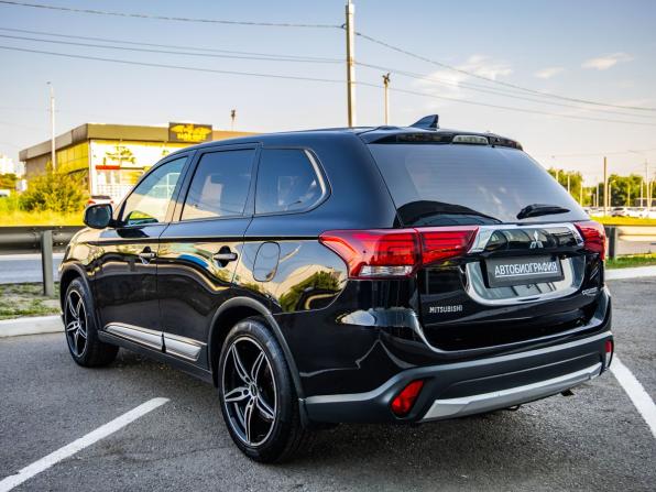 Mitsubishi Outlander III Рестайлинг 2 с пробегом 2017 года, цена 1 768 000 рублей, 149330 км, внедорожник, Автокод Объявления
