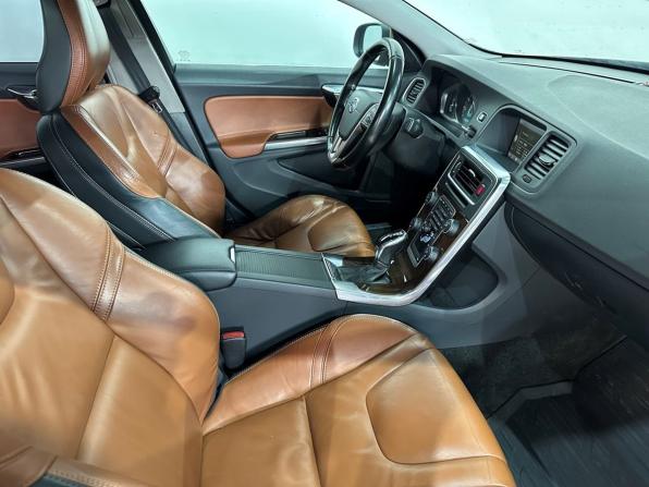 Volvo S60 II Рестайлинг с пробегом 2013 года, цена 1 430 000 рублей, 183130 км, седан, Автокод Объявления