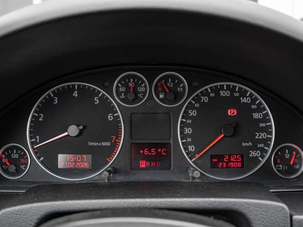 Audi A6 II (C5) Рестайлинг с пробегом 2003 года, цена 809 000 рублей, 231908 км, седан, Автокод Объявления