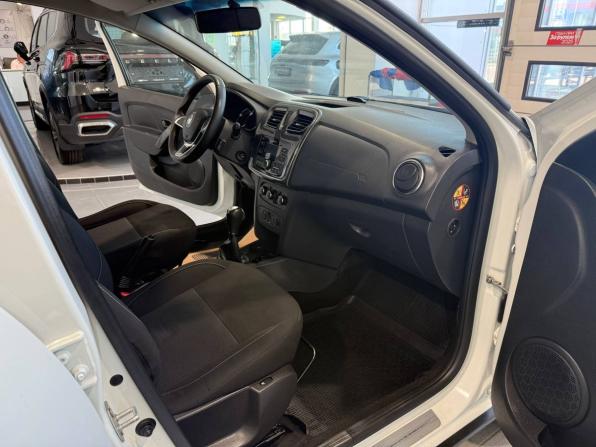 Renault Sandero II Рестайлинг с пробегом 2019 года, цена 1 074 000 рублей, 109588 км, хэтчбек, Автокод Объявления