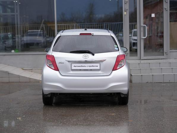Toyota Vitz III (XP130) с пробегом 2012 года, цена 810 000 рублей, 72125 км, хэтчбек, Автокод Объявления