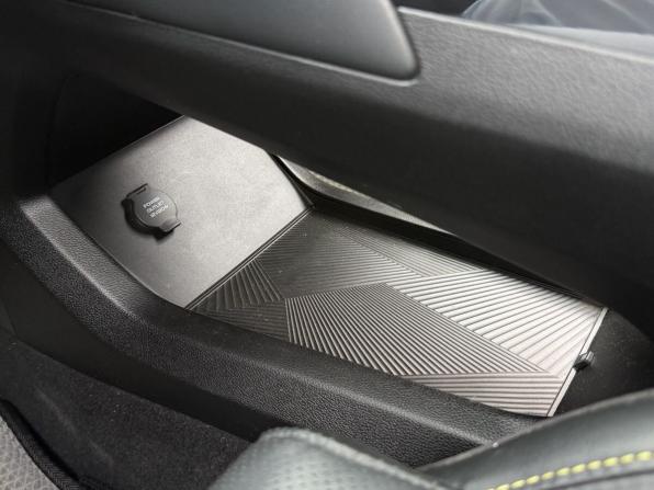 Geely Coolray I Рестайлинг с пробегом 2023 года, цена 2 070 000 рублей, 47300 км, внедорожник, Автокод Объявления
