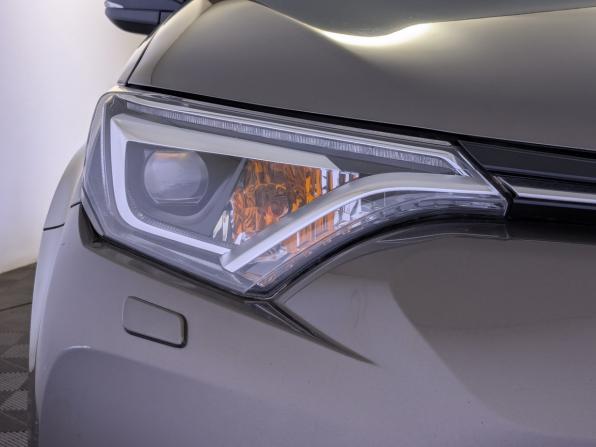 Toyota RAV4 IV (XA40) Рестайлинг с пробегом 2019 года, цена 2 595 000 рублей, 101198 км, внедорожник, Автокод Объявления