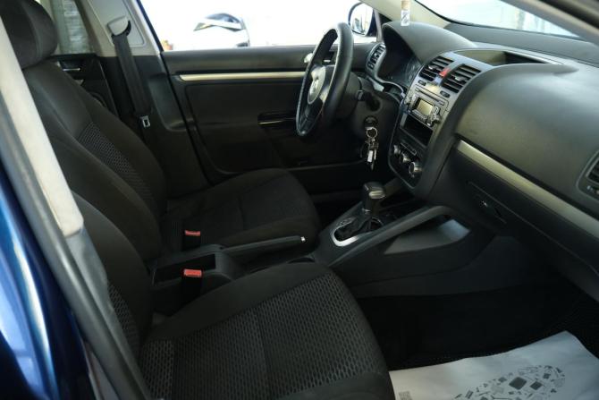 Volkswagen Jetta V с пробегом 2010 года, цена 639 000 рублей, 273000 км, седан, Автокод Объявления