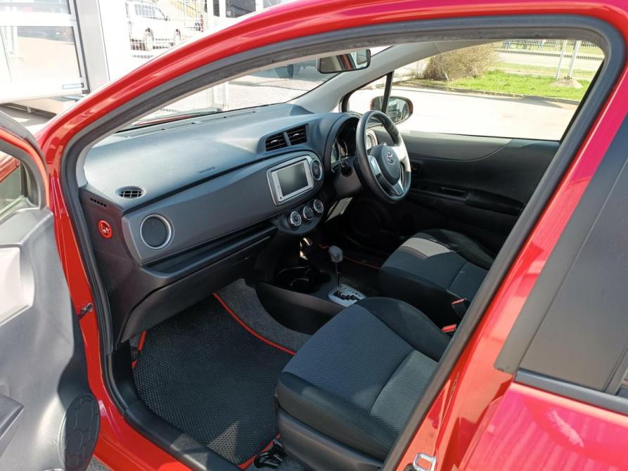 Toyota Vitz III (XP130) Санкт-Петербург  - изображение 14