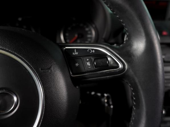 Audi A1 I (8X) с пробегом 2012 года, цена 1 169 000 рублей, 159351 км, хэтчбек, Автокод Объявления