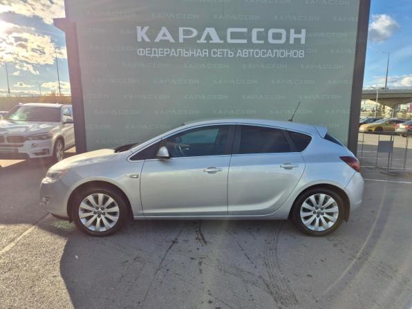 Opel Astra J с пробегом 2011 года, цена 740 000 рублей, 140793 км, хэтчбек, Автокод Объявления