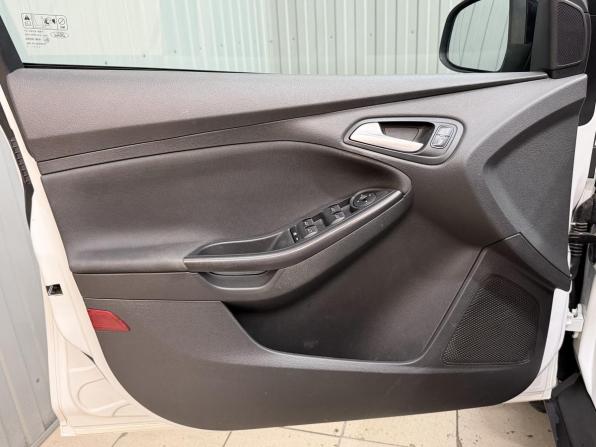 Ford Focus III Рестайлинг с пробегом 2017 года, цена 978 000 рублей, 201522 км, седан, Автокод Объявления