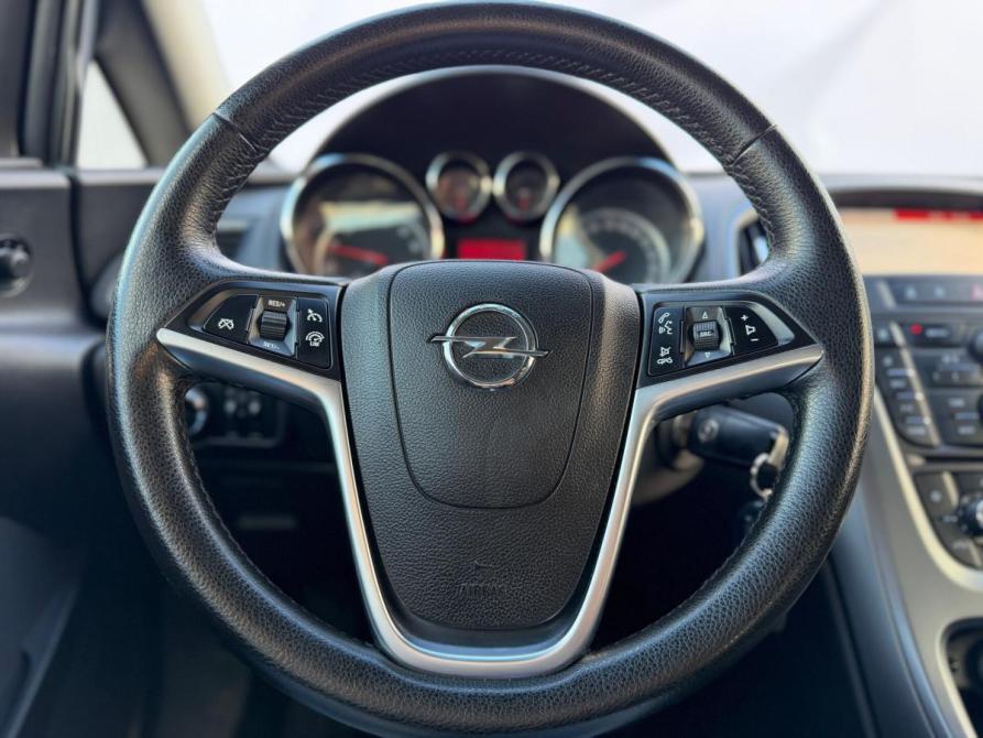 Opel Astra J Рестайлинг Набережные Челны  - изображение 13
