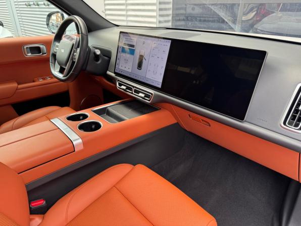 Li Auto (Lixiang) L7 I с пробегом 2023 года, цена 5 550 000 рублей, 28467 км, внедорожник, Автокод Объявления