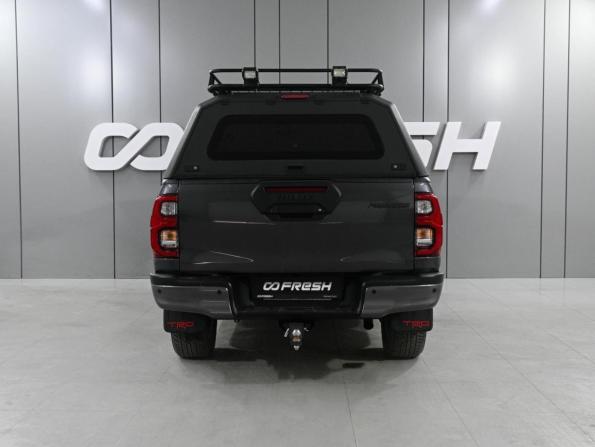 Toyota Hilux VIII Рестайлинг 2 с пробегом 2023 года, цена 6 279 000 рублей, 3921 км, offers.body_type.unknown, Автокод Объявления