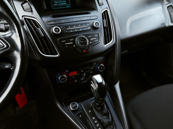 Ford Focus III Рестайлинг с пробегом 2018 года, цена 1 149 000 рублей, 111000 км, универсал, Автокод Объявления