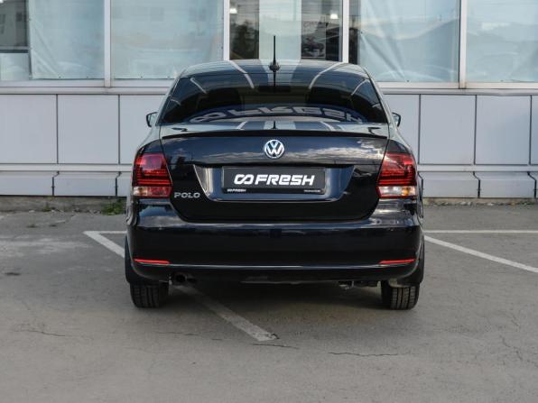 Volkswagen Polo V Рестайлинг с пробегом 2018 года, цена 1 245 000 рублей, 115817 км, седан, Автокод Объявления