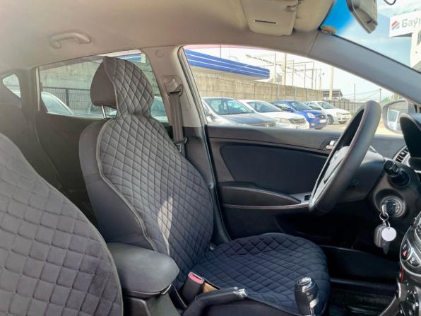 Hyundai Solaris I Рестайлинг с пробегом 2015 года, цена 850 000 рублей, 159900 км, хэтчбек, Автокод Объявления