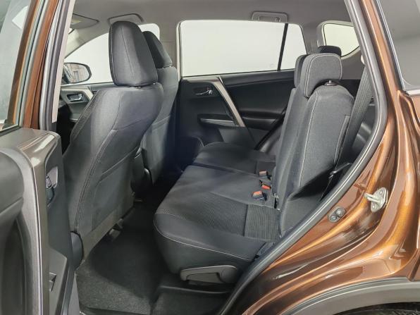 Toyota RAV4 IV (XA40) Рестайлинг с пробегом 2018 года, цена 2 599 000 рублей, 98837 км, внедорожник, Автокод Объявления