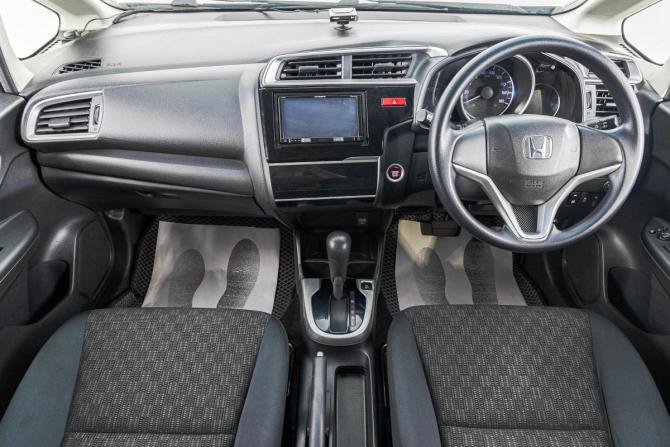 Honda Fit III с пробегом 2015 года, цена 999 000 рублей, 109000 км, хэтчбек, Автокод Объявления