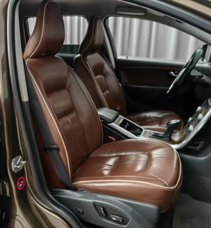 Volvo XC70 II Рестайлинг с пробегом 2015 года, цена 1 748 000 рублей, 297920 км, универсал, Автокод Объявления