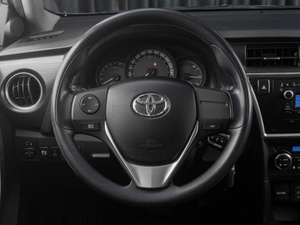 Toyota Auris II с пробегом 2013 года, цена 1 615 000 рублей, 35548 км, хэтчбек, Автокод Объявления