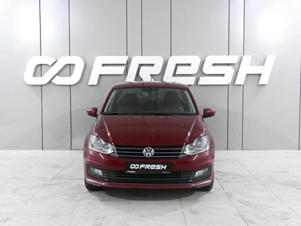 Volkswagen Polo V Рестайлинг с пробегом 2019 года, цена 1 579 000 рублей, 120347 км, седан, Автокод Объявления