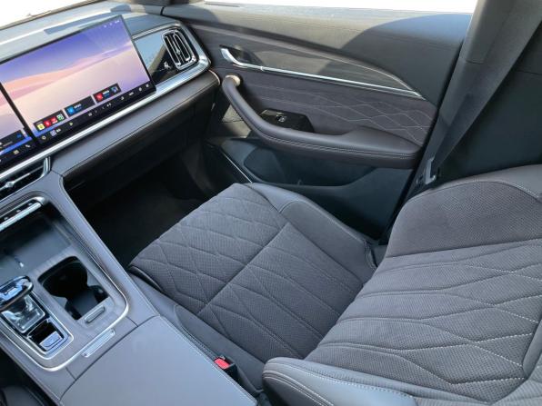 Geely Monjaro I Рестайлинг с пробегом 2026 года, цена 4 199 000 рублей, 30 км, внедорожник, Автокод Объявления