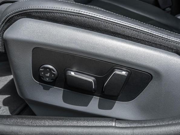 BMW 5 серии VIII (G60/G61/G68) с пробегом 2023 года, цена 7 655 880 рублей, 22695 км, седан, Автокод Объявления