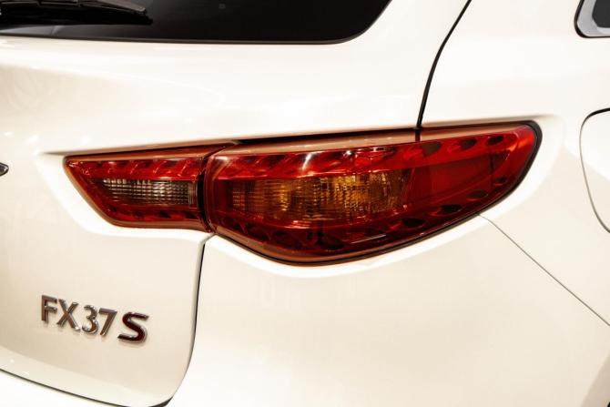 Infiniti FX II (S51) с пробегом 2011 года, цена 2 099 000 рублей, 201000 км, внедорожник, Автокод Объявления