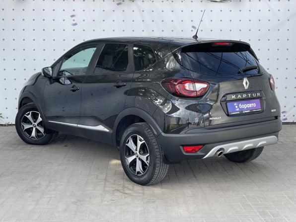 Renault Kaptur I с пробегом 2017 года, цена 1 650 000 рублей, 79200 км, внедорожник, Автокод Объявления